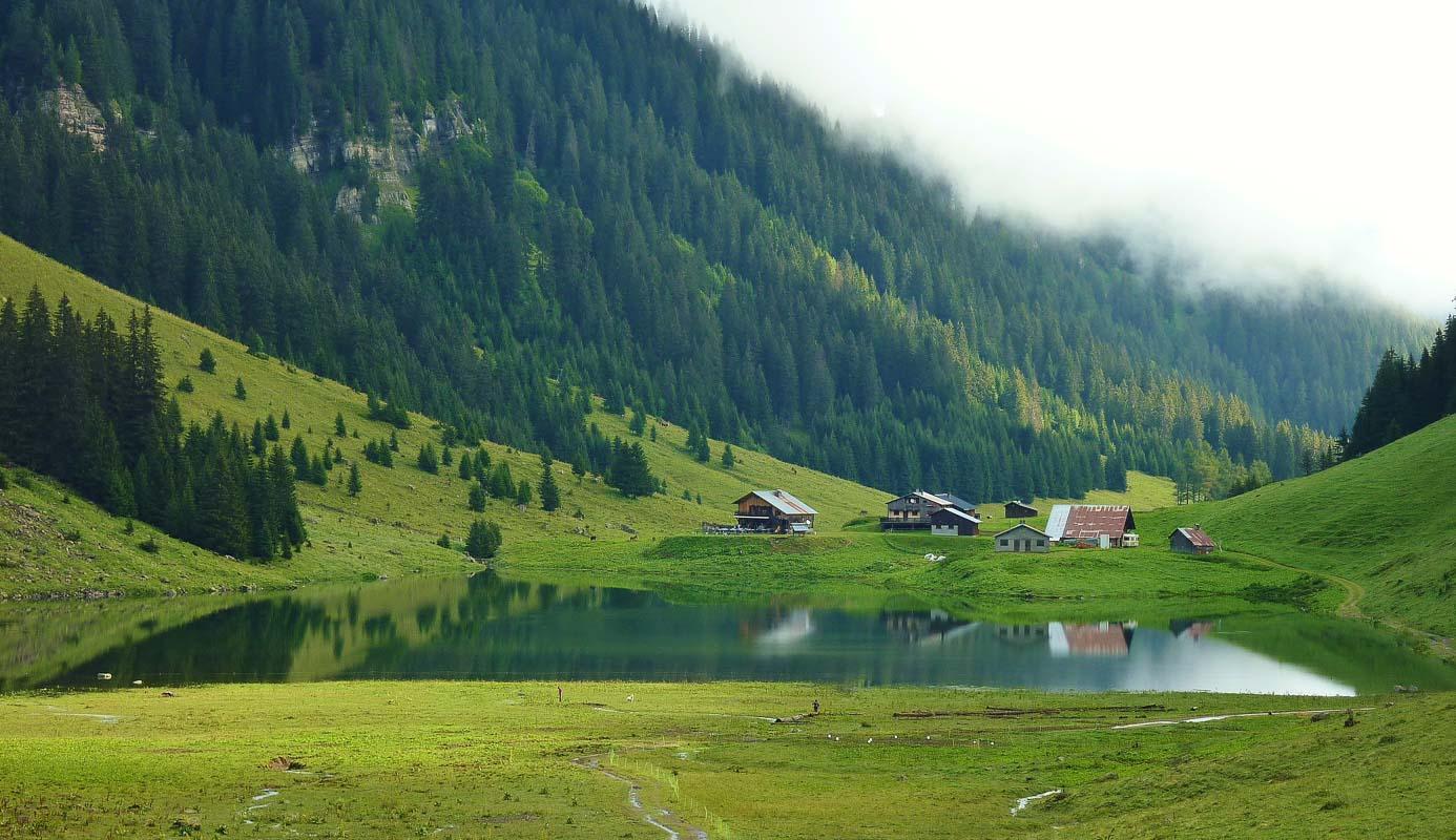 lac de gers in samoens france