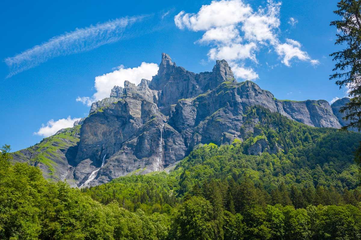 pic de tenneverge on the randonne du bout du monde