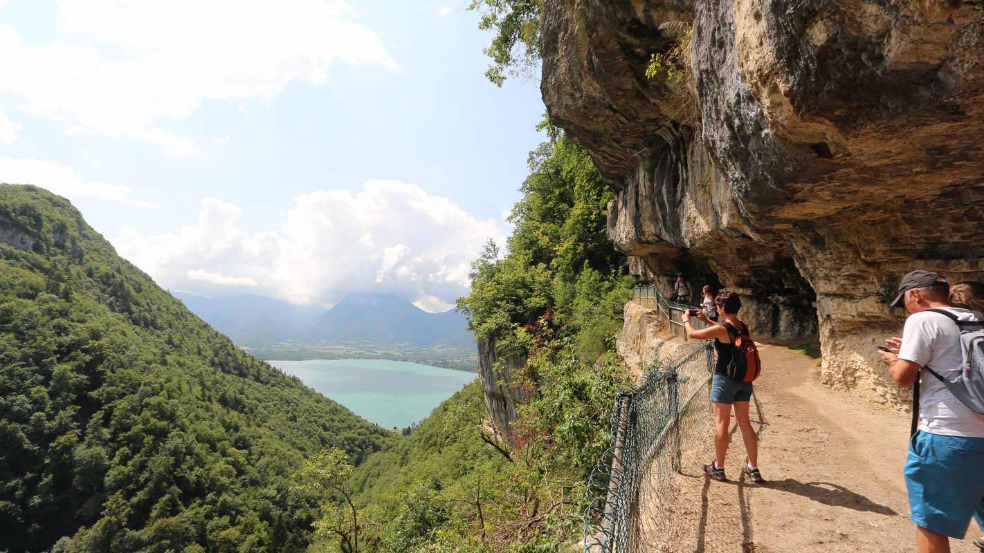 angon waterfall hiking in annecy france