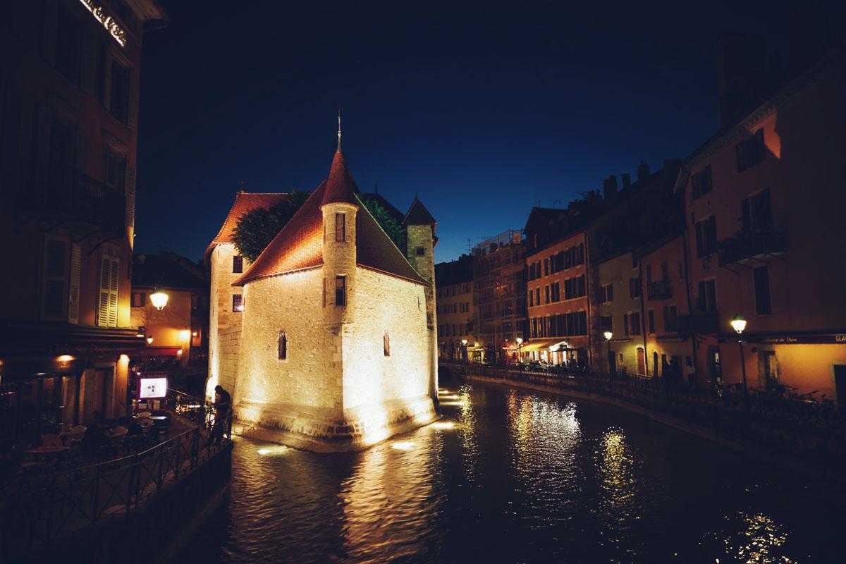 annecy at night in winter