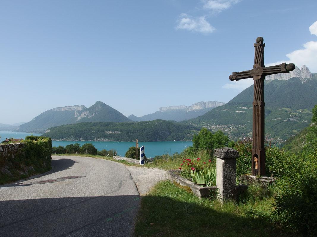 arête du taillefer hiking lake annecy