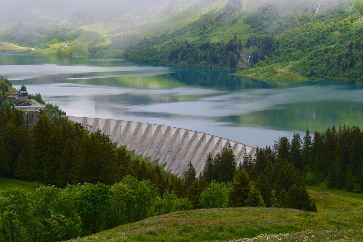 lac de roselend on an annecy day trip