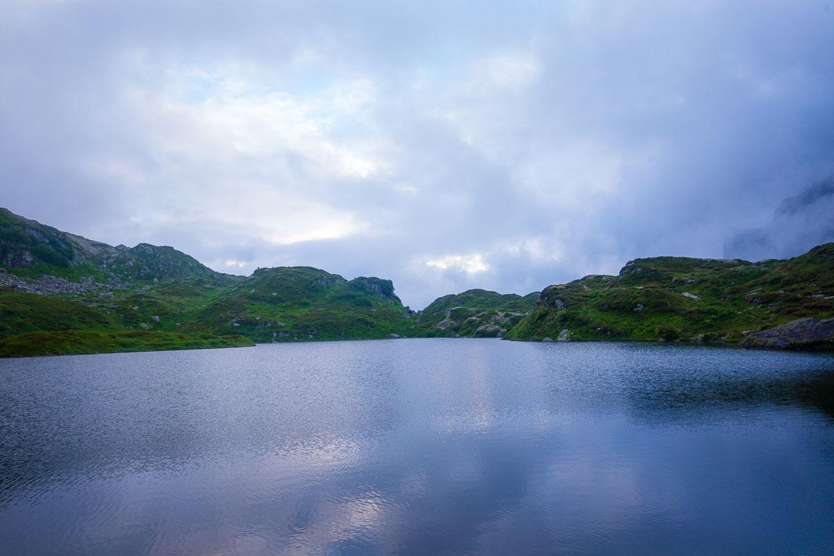 peaceful lake pormenaz