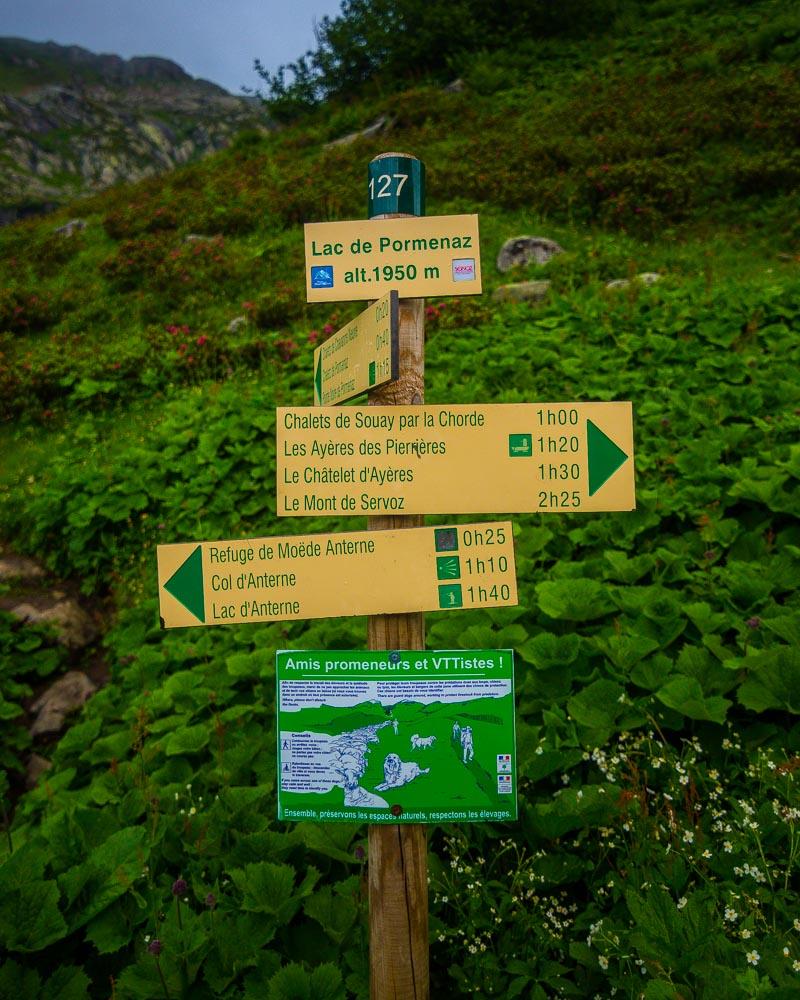 lac de pormenaz sign