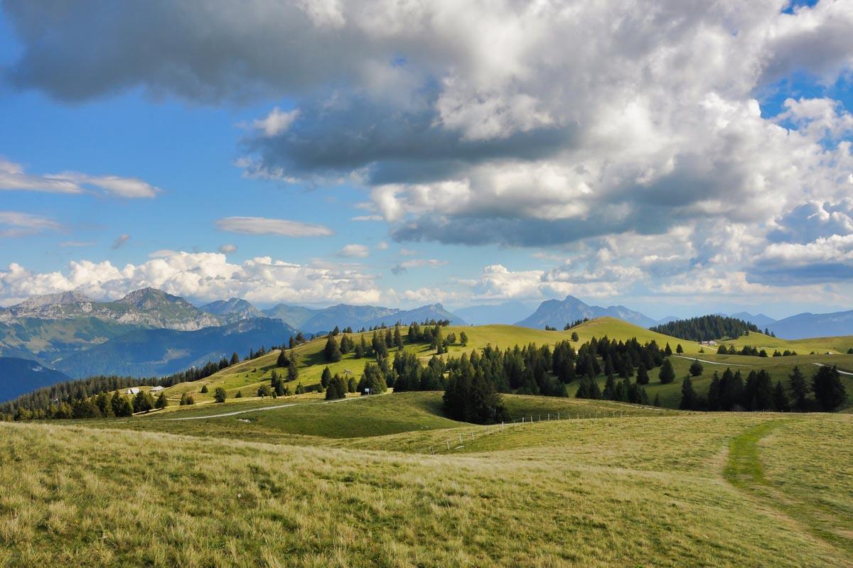 semnoz plateau annecy hiking