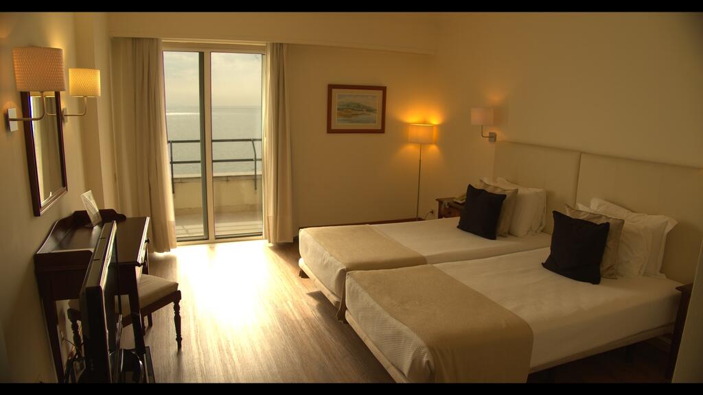 Hotel Solar Palmeiras is one of the best lisbon hotels near beach