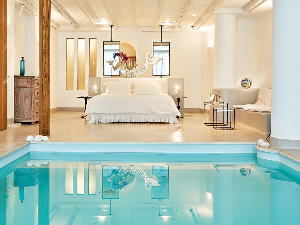 mykonos blu is the best honeymoon hotel in mykonos
