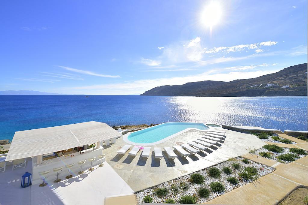 mykonos pantheon isin the best beach resorts in mykonos