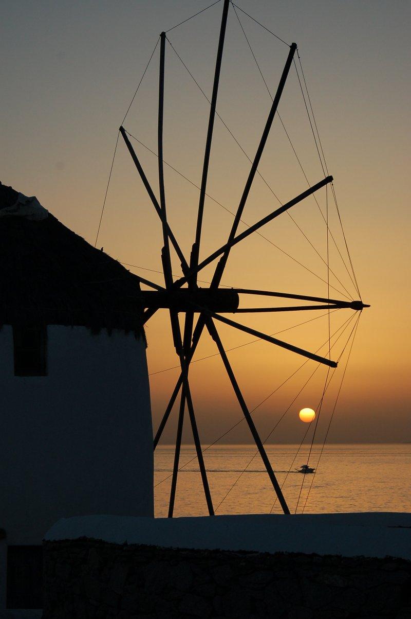 mykonos windmills at night