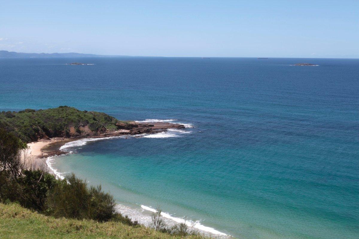 port kembla beach is a top wollongong sights and attractions