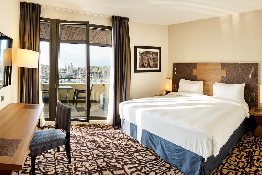 radisson blu hotel luxury hotels marseille vieux port