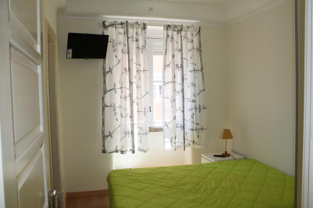 residence metro alameda is a best lisbon hostel