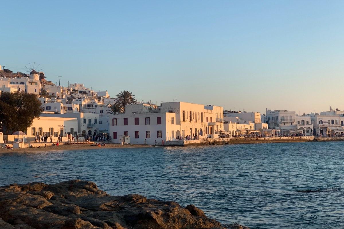 The 14 BEST Mykonos Resorts – Find the Perfect Mykonos Beach Resort