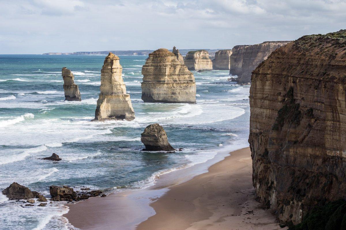 12 apostles is in the great australian landmarks