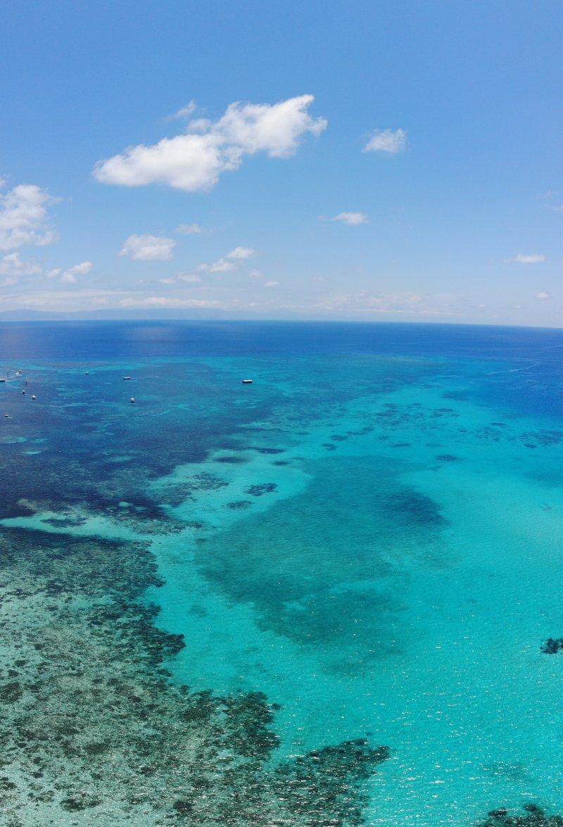 great barrier reef is in the best cairns landmarks