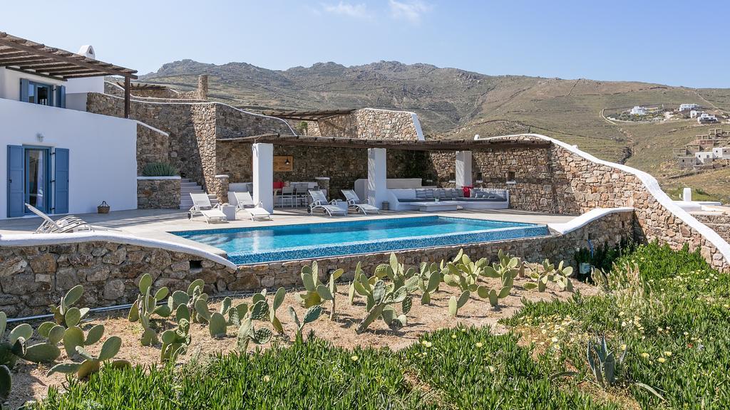 mykonos panormos villa in the top villas in mykonos with pool