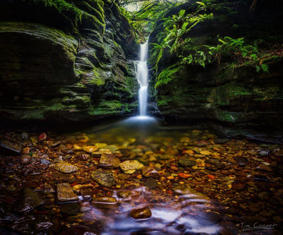 secret falls is one of the most famous natural landmarks in hobart