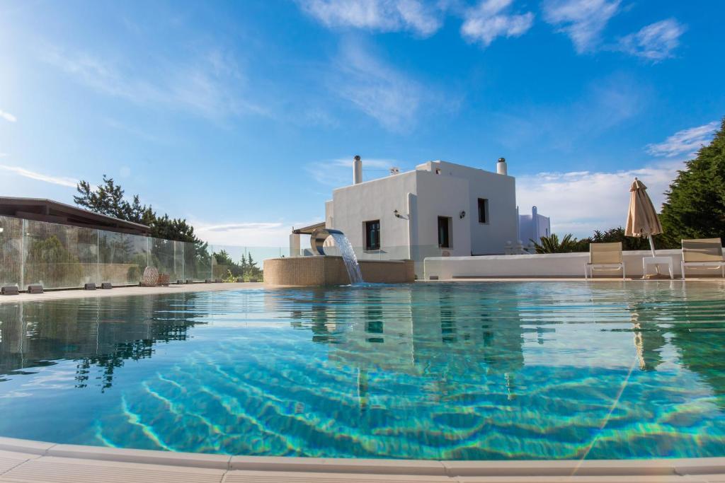 villa alyko is a best hotel in naxos island