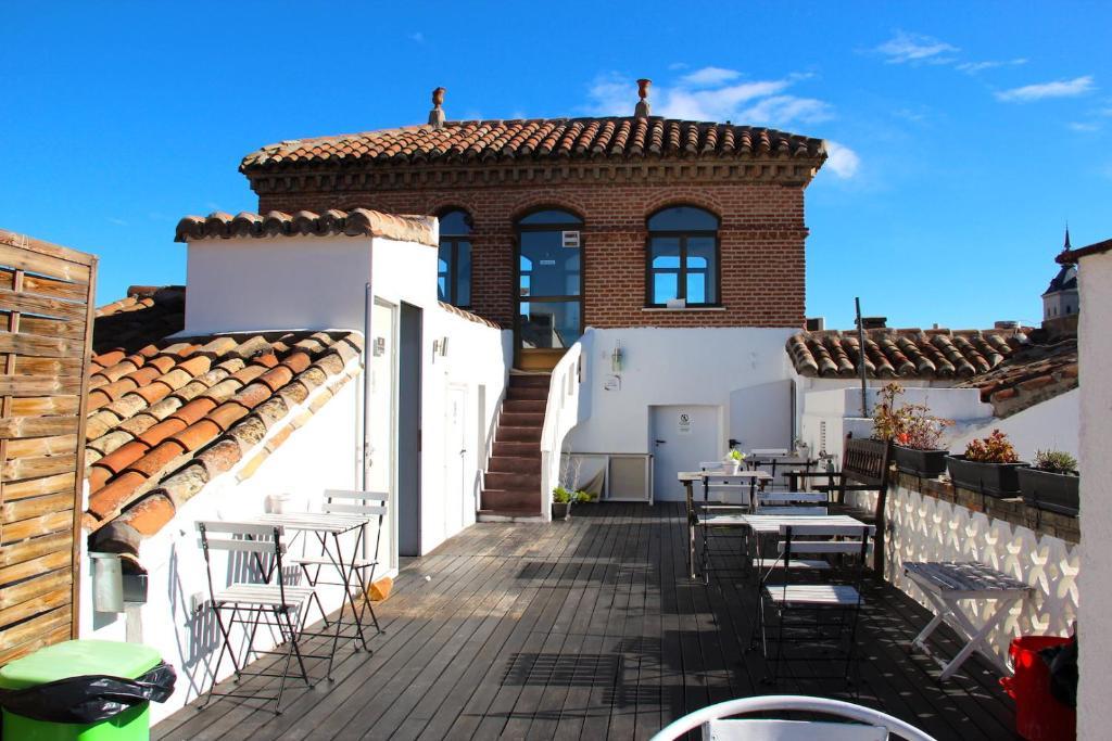 oasis backpackers toledo is one of the best cheap hotels in toledo spain