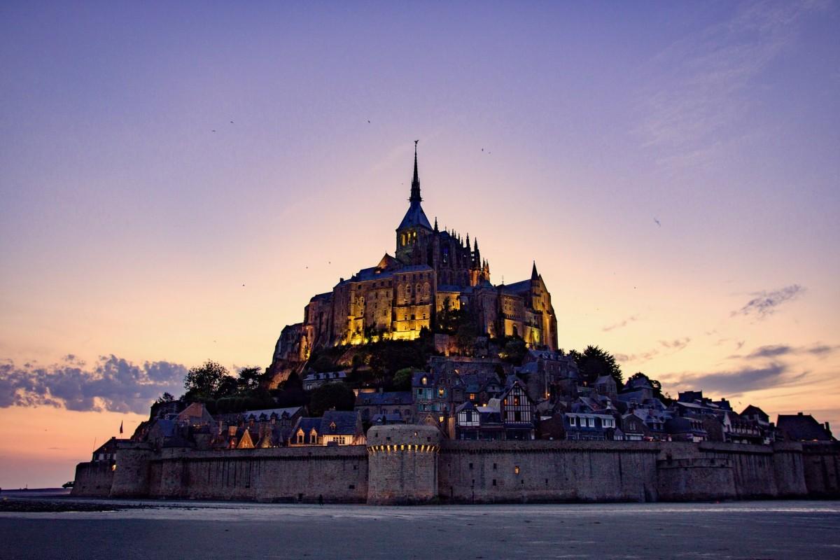 40 Famous Landmarks in France (100% worth a visit)