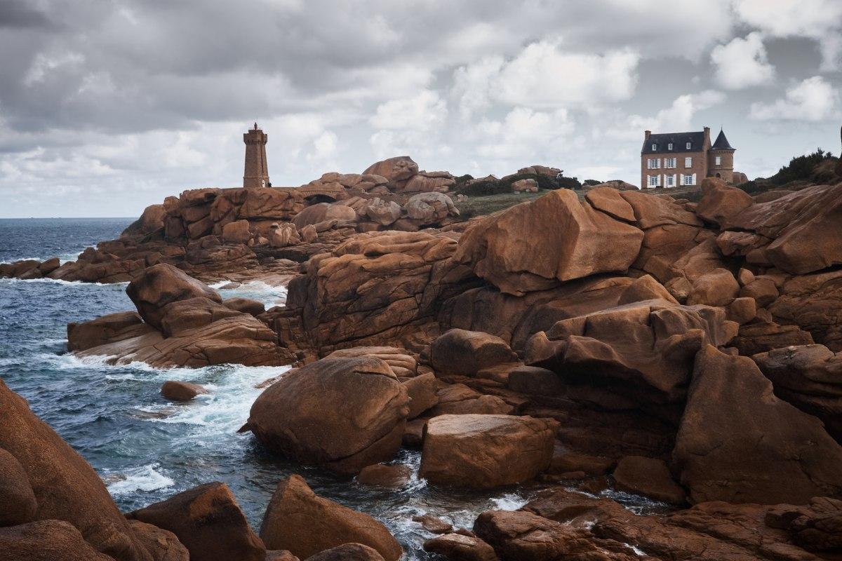 cote de granit rose is in the best natural landmarks of france