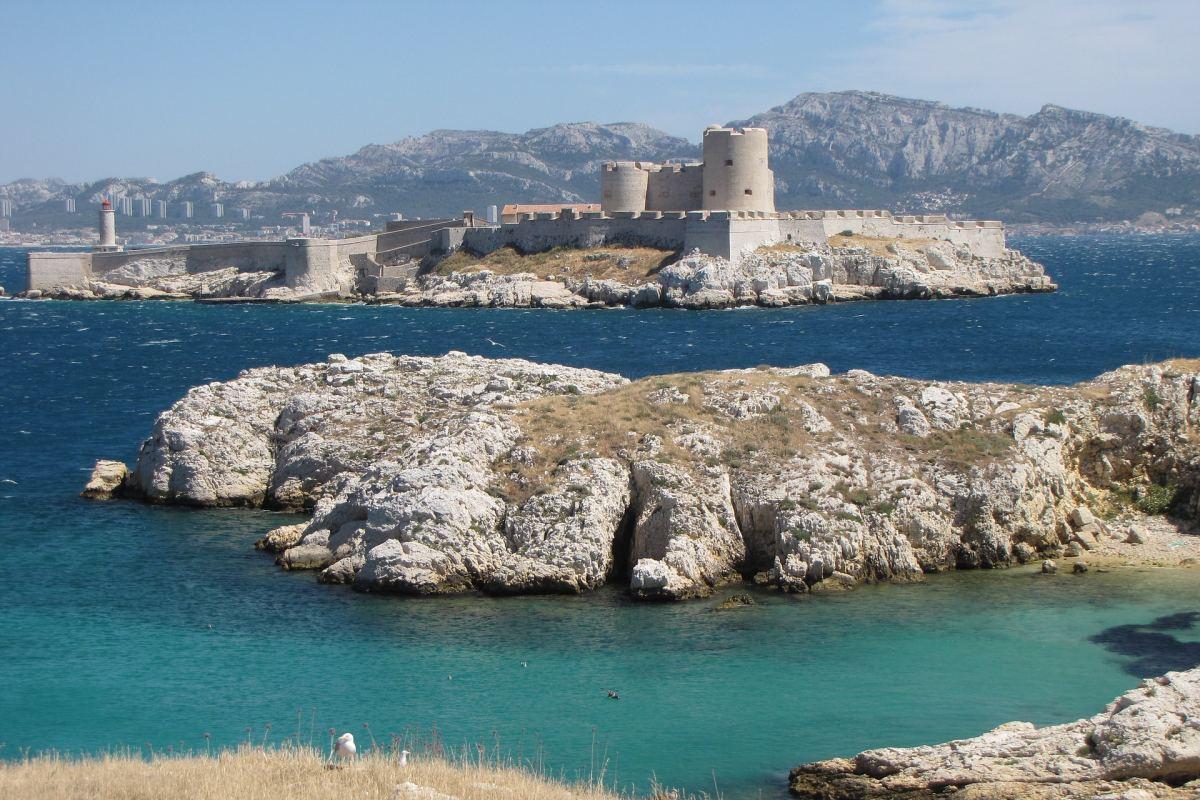 historical facts about marseille chateau d if