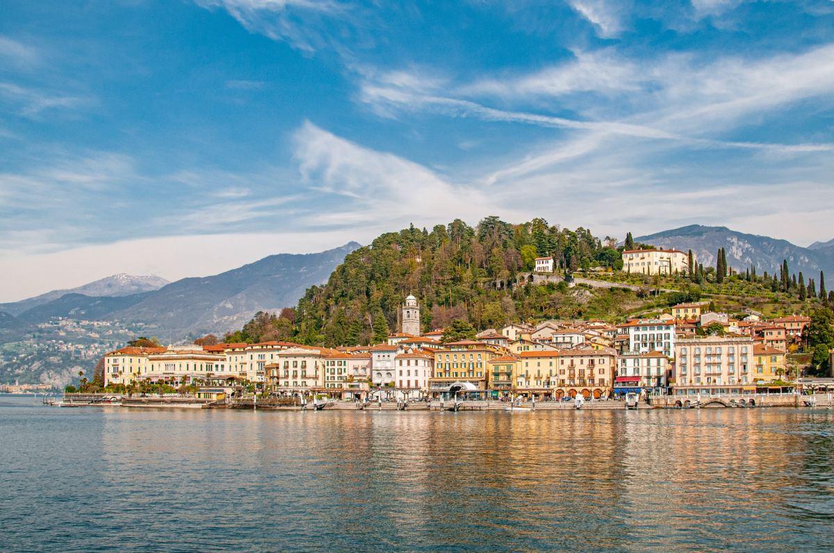 lake como is a top italy landmark