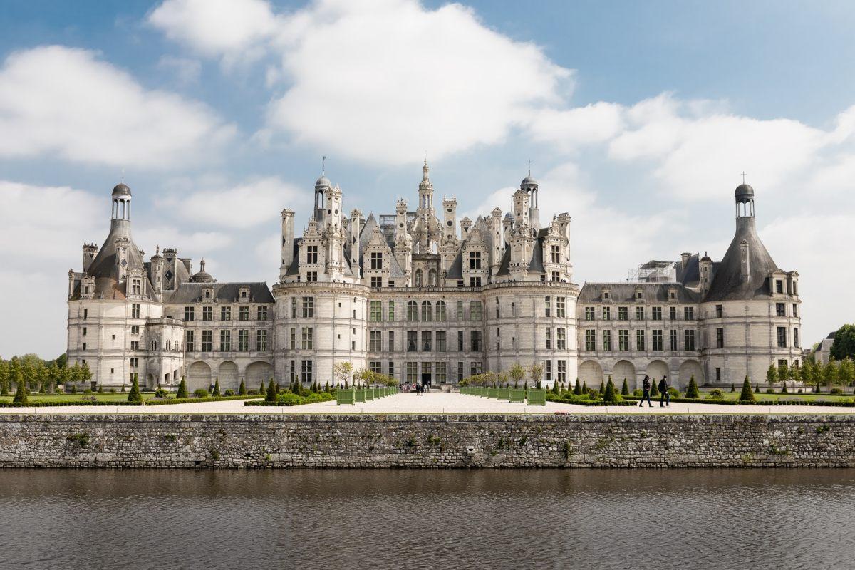 loire valley castles are in the best france historical landmarks