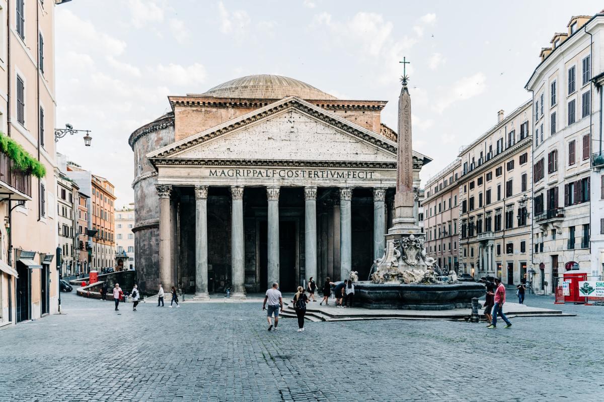 pantheon is one of the best landmarks in rome italy