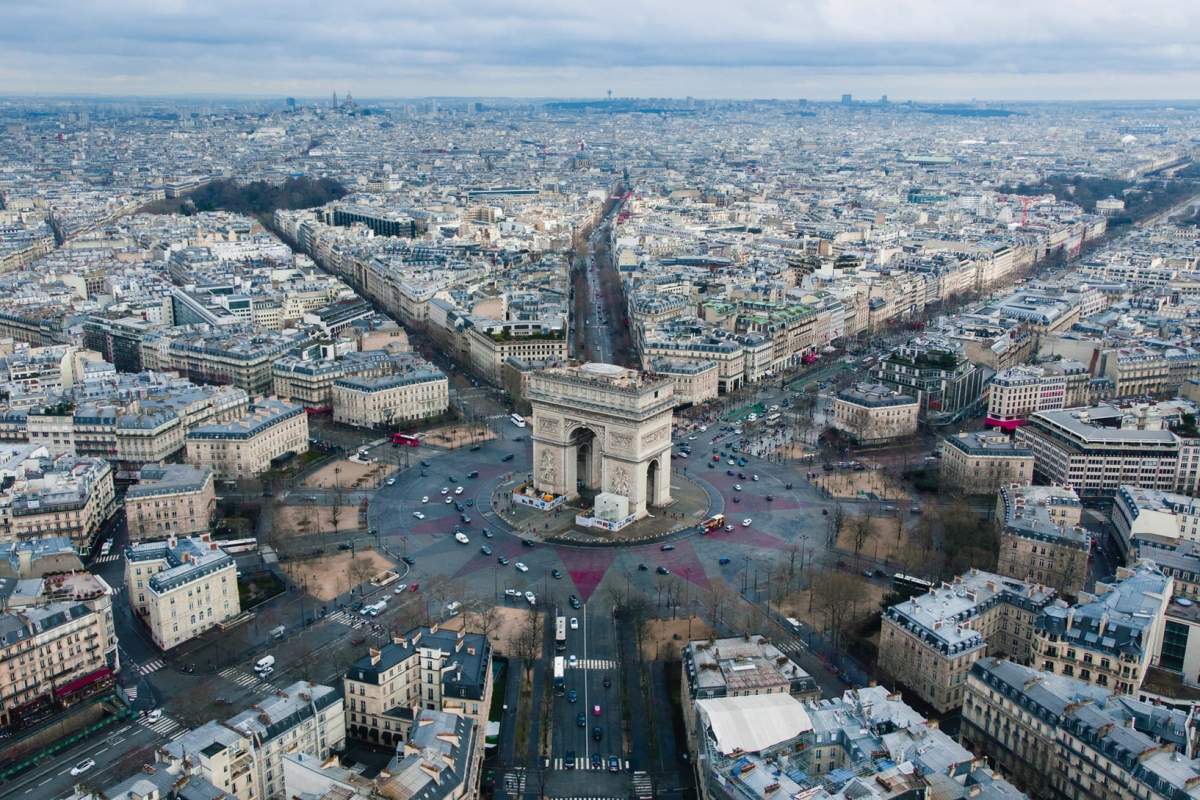 square names are interesting facts in france