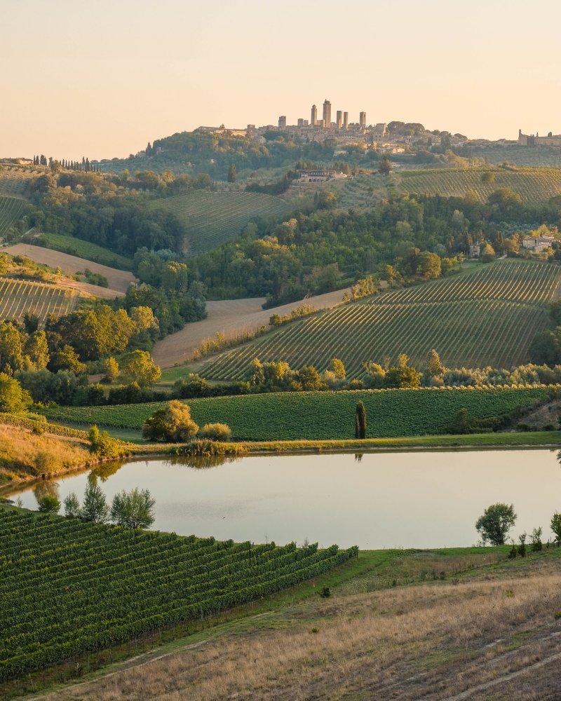 val d orcia tuscany is one of the important landmarks in italy