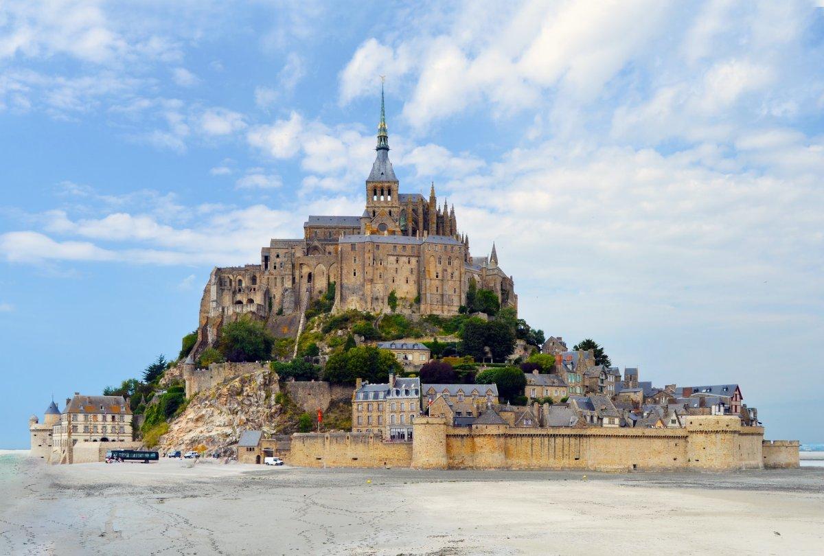 21 - mont saint michel abbey