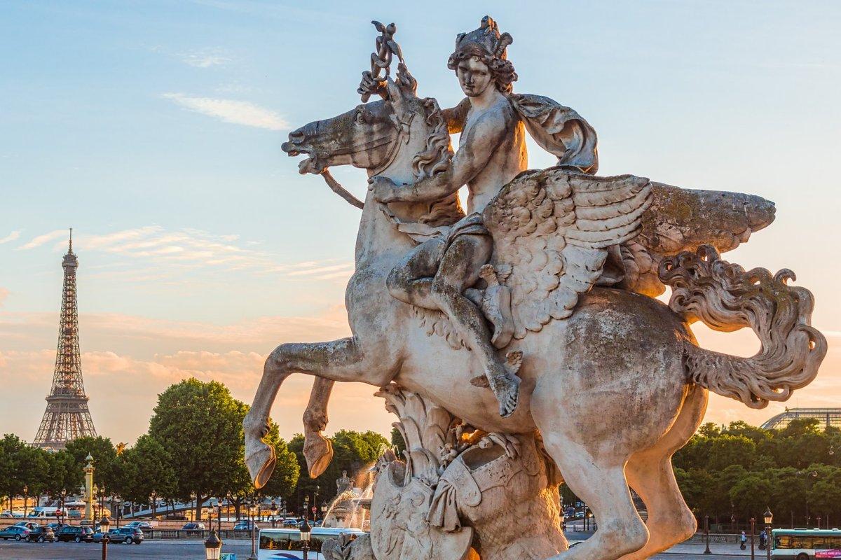 30 Famous Landmarks in Paris, France (100% worth a visit)