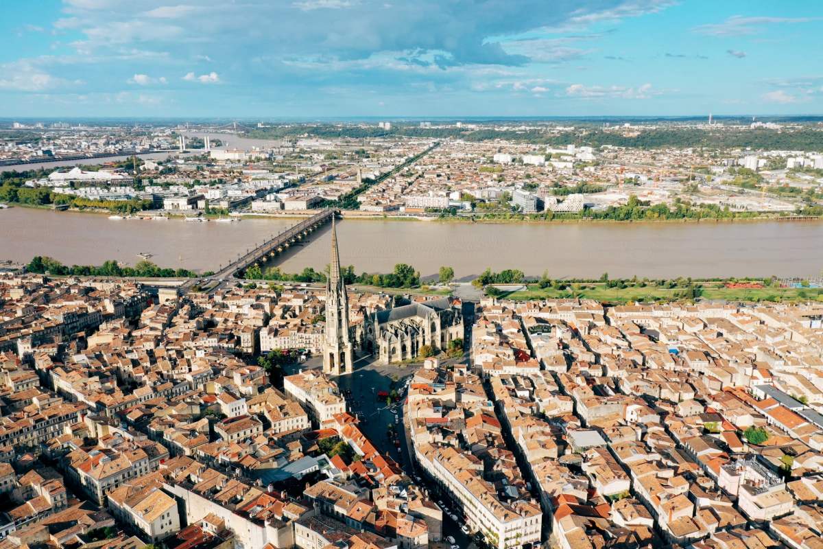 31 - facts on bordeaux city