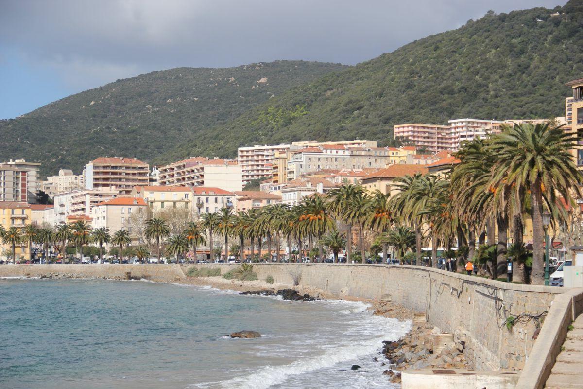 4 - ajaccio