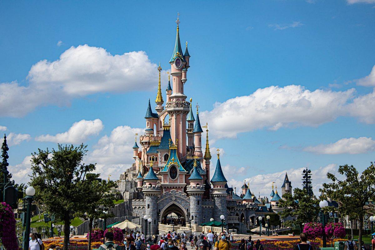43 Interesting Facts About Disneyland Paris