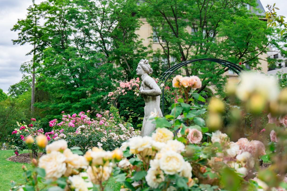 jardin des plantes is a famous parisian landmark