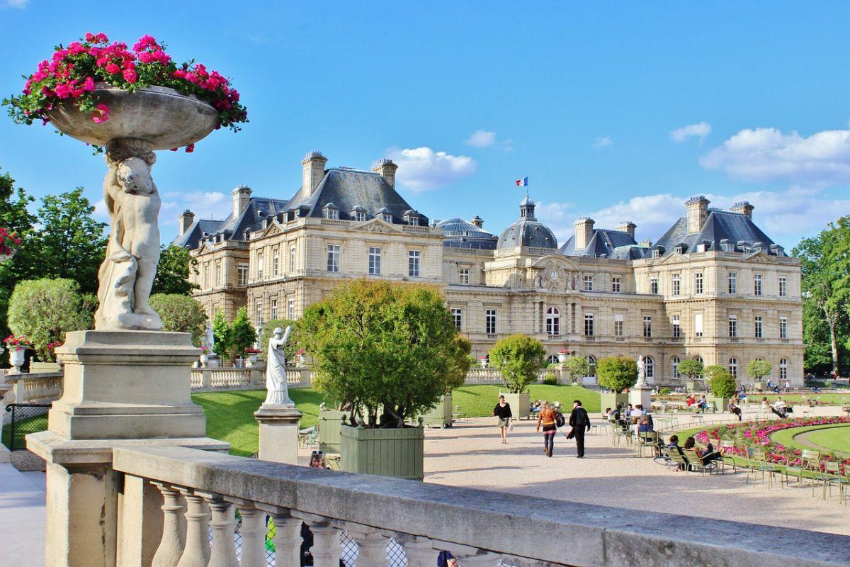 jardin du luxembourg is a best landmark paris has to offer