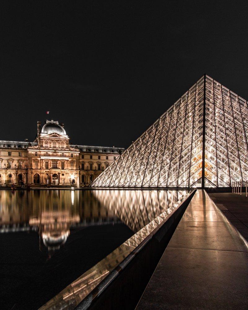 louvre museum is a top monument paris has to offer