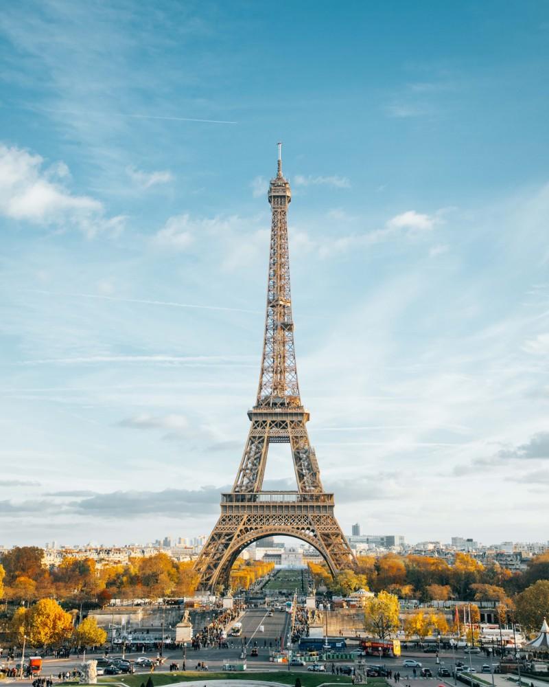 the eiffel tower is one of the famous paris buildings