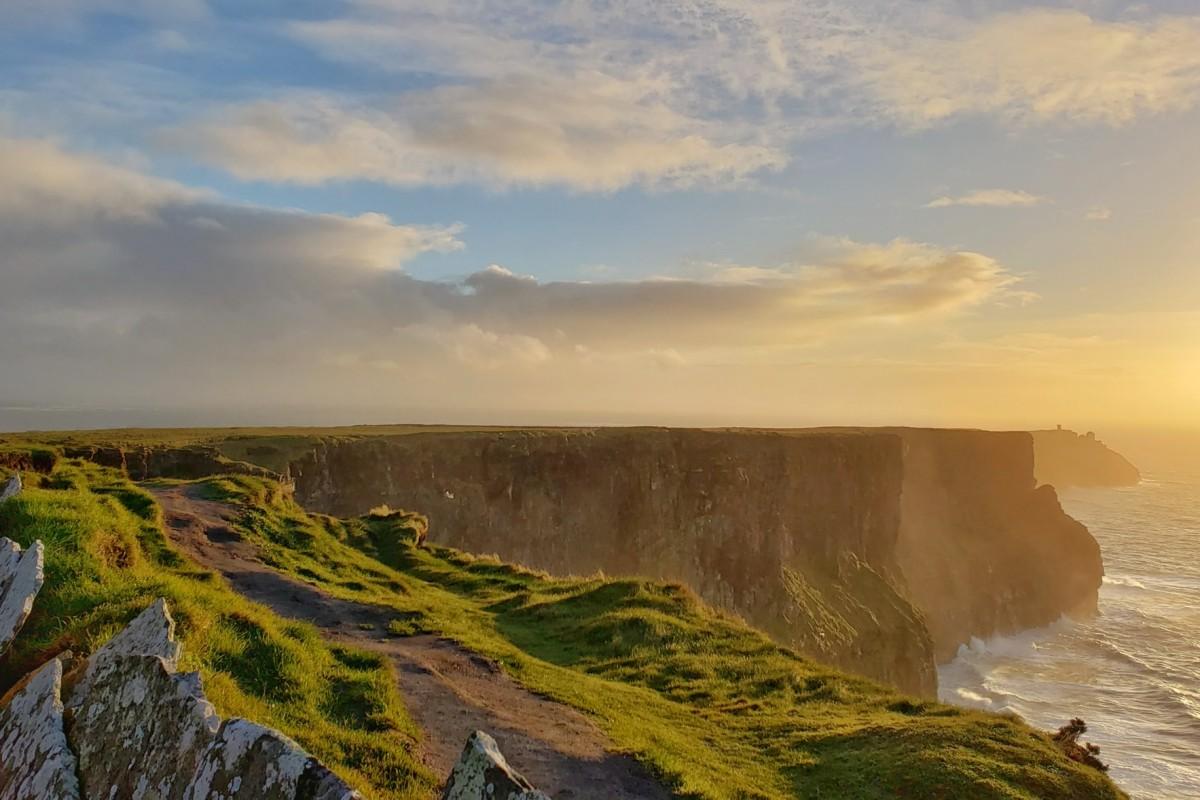 40 Famous Landmarks in Ireland You Need To Visit