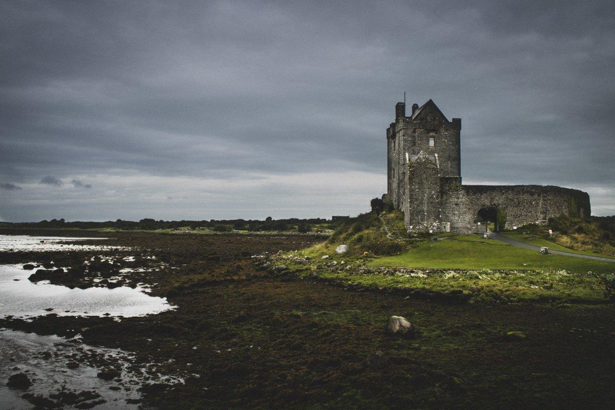 dunguaire is in the famous historical landmarks in ireland