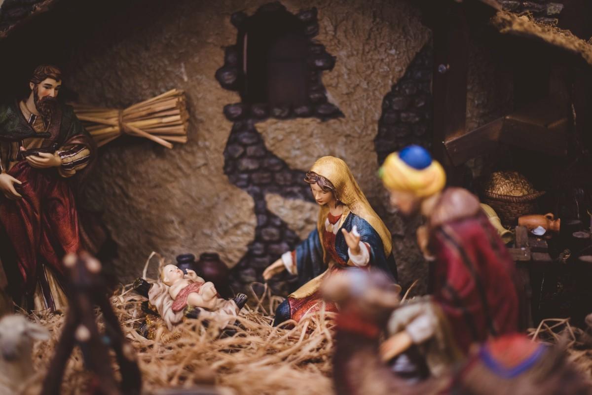 30 - christmas facts in france about nativity scenes