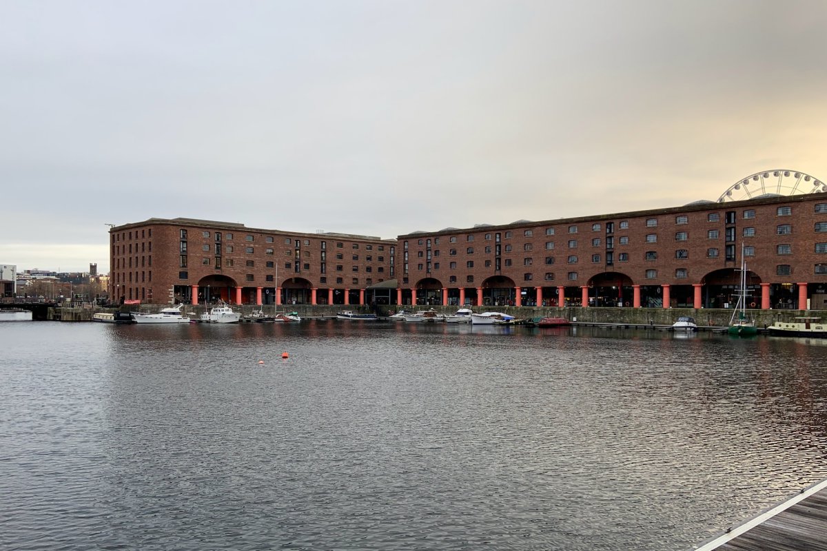 royal albert dock is in the famous monuments in united kingdom