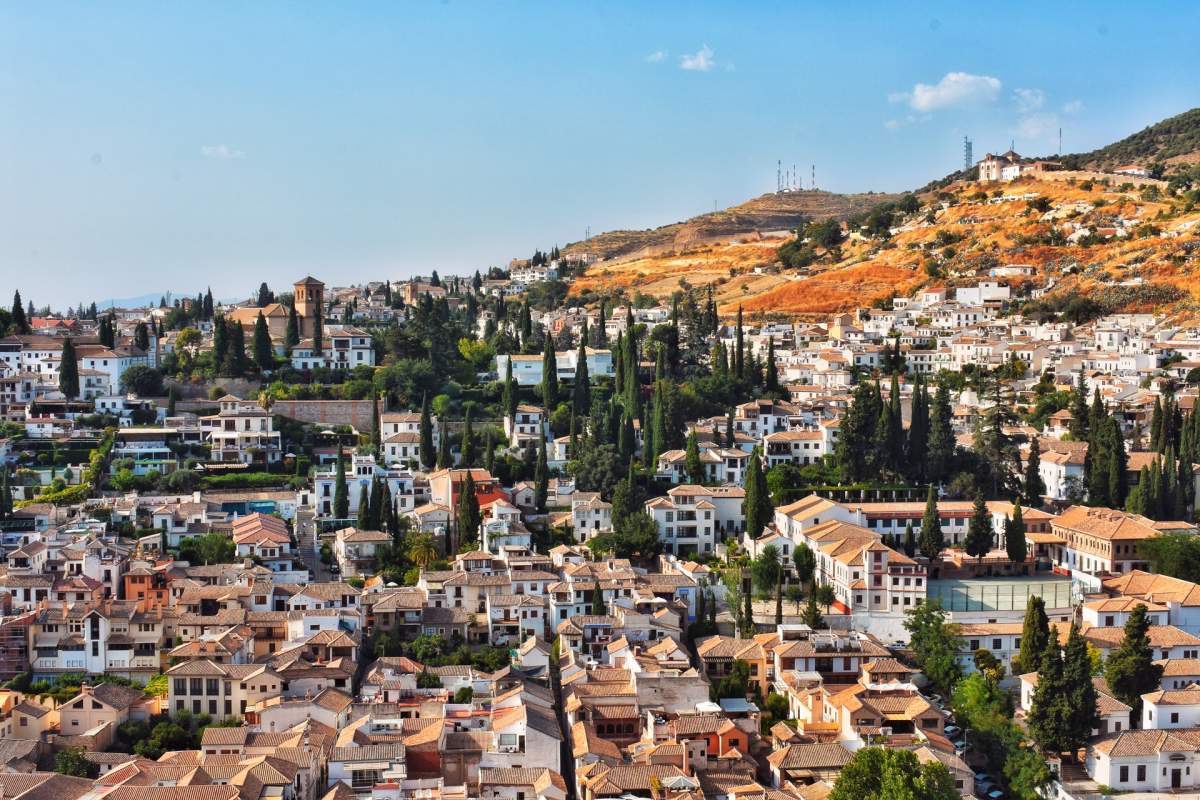 24 Granada Facts & Facts About the Alhambra (100% true)