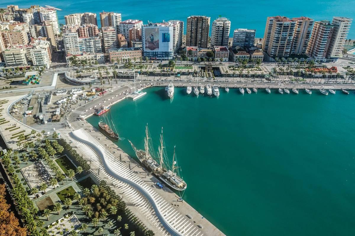 3 - facts on malaga port