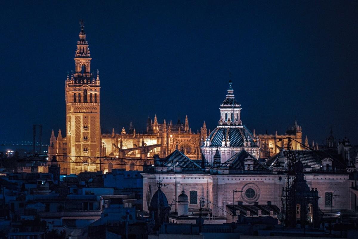 facts on spain culture about seville cathedral