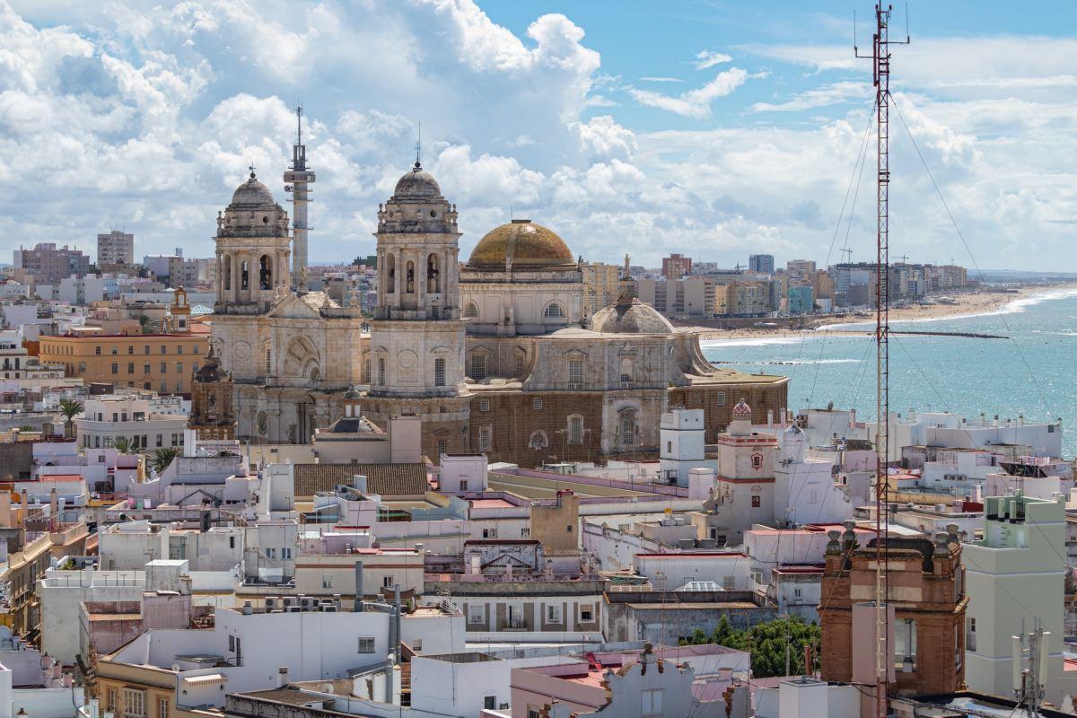 16 - christmas spain facts in cadiz