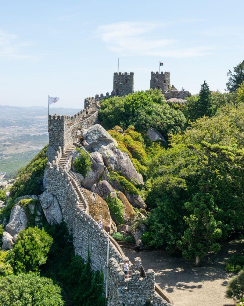 castelo dos mouros is in the famous portugal landmarks