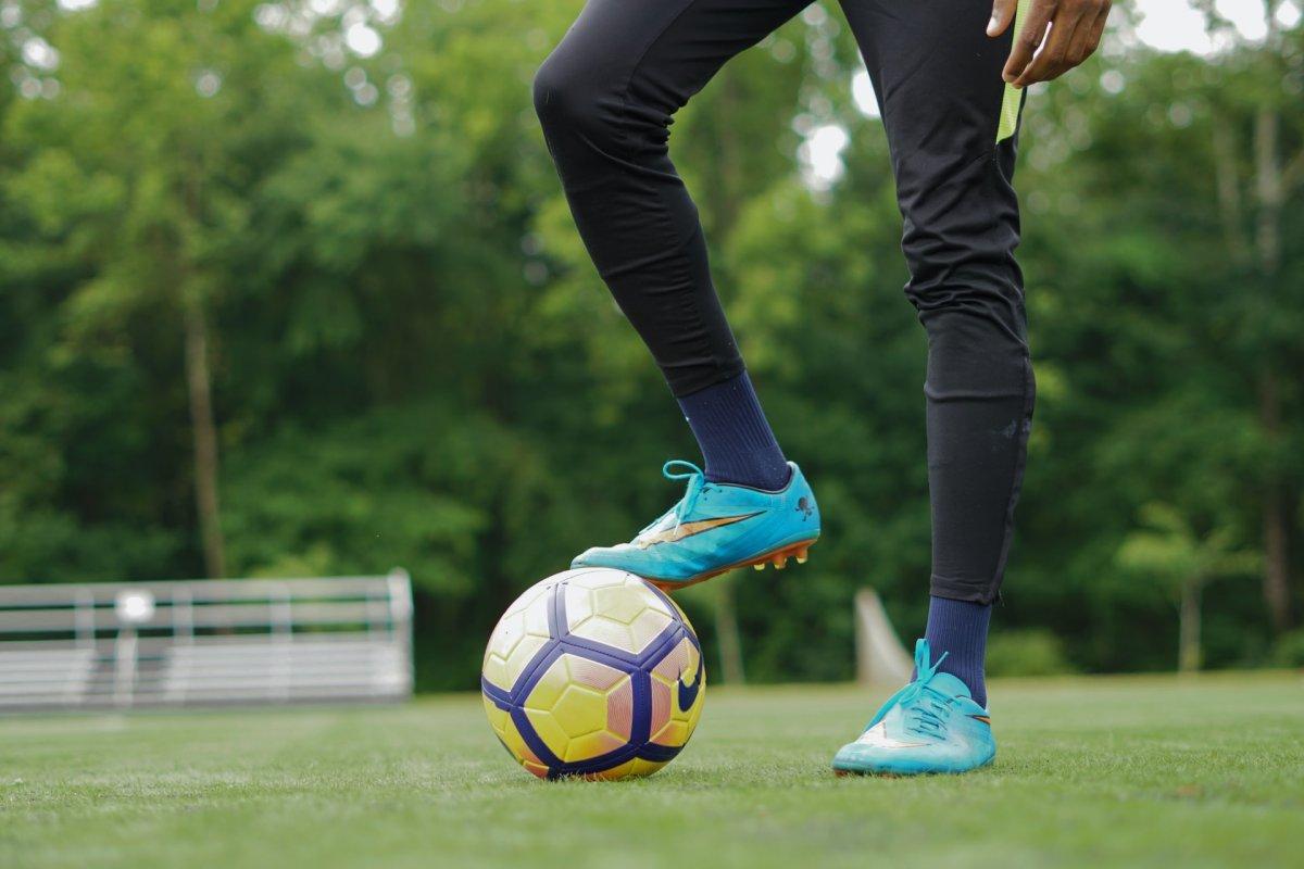 football is a popular sport in sri lanka